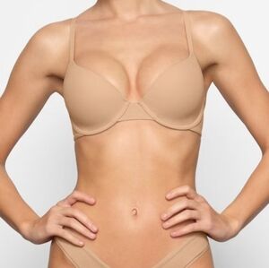 NWT Skims Fits Everybody T-Shirt Bra 34DDD